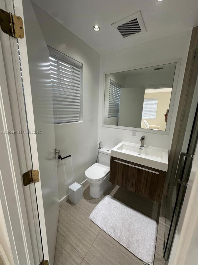 9464 Abbott Ave, Surfside, FL 33154 Photo