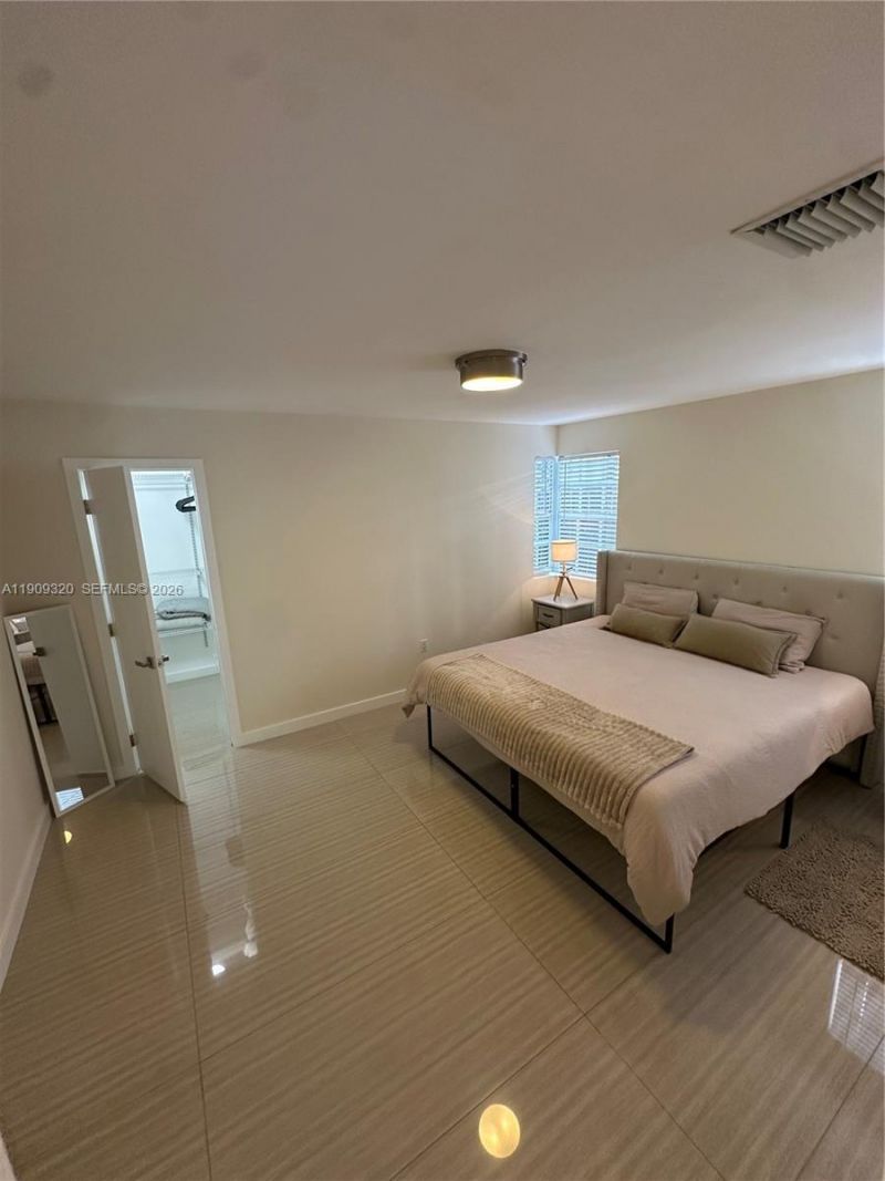 9464 Abbott Ave, Surfside, FL 33154 Photo