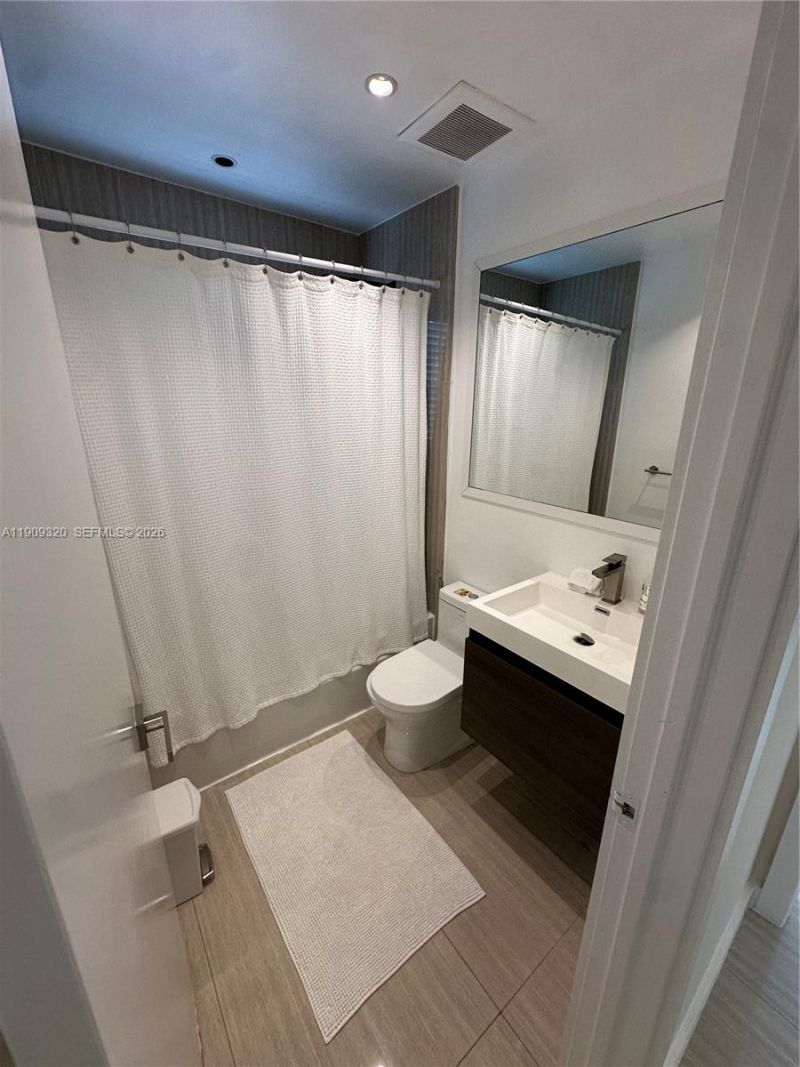 9464 Abbott Ave, Surfside, FL 33154 Photo