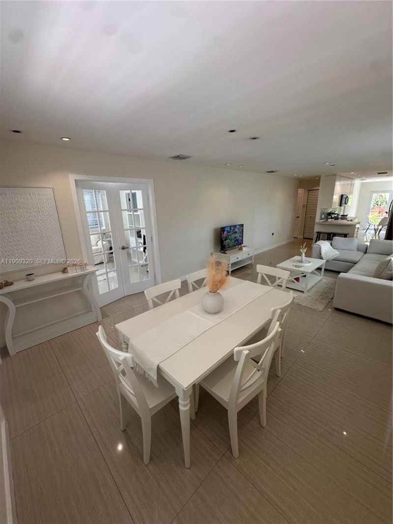 9464 Abbott Ave, Surfside, FL 33154 Photo