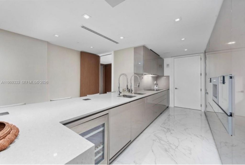 9349 Collins Ave, Unit 304, Surfside, FL 33154 Photo