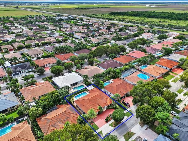 15462 SW 115th St, Miami, FL 33196