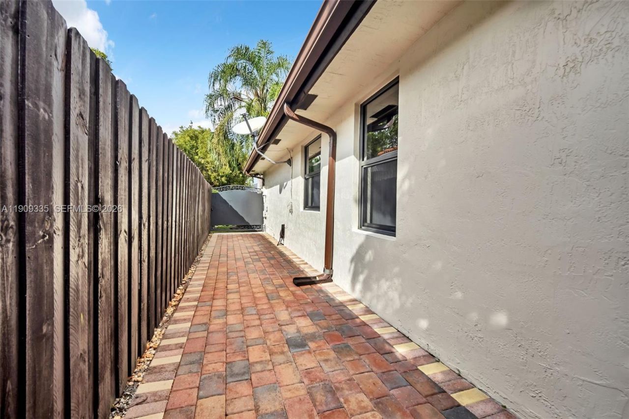 15462 SW 115th St, Miami, FL 33196 Photo