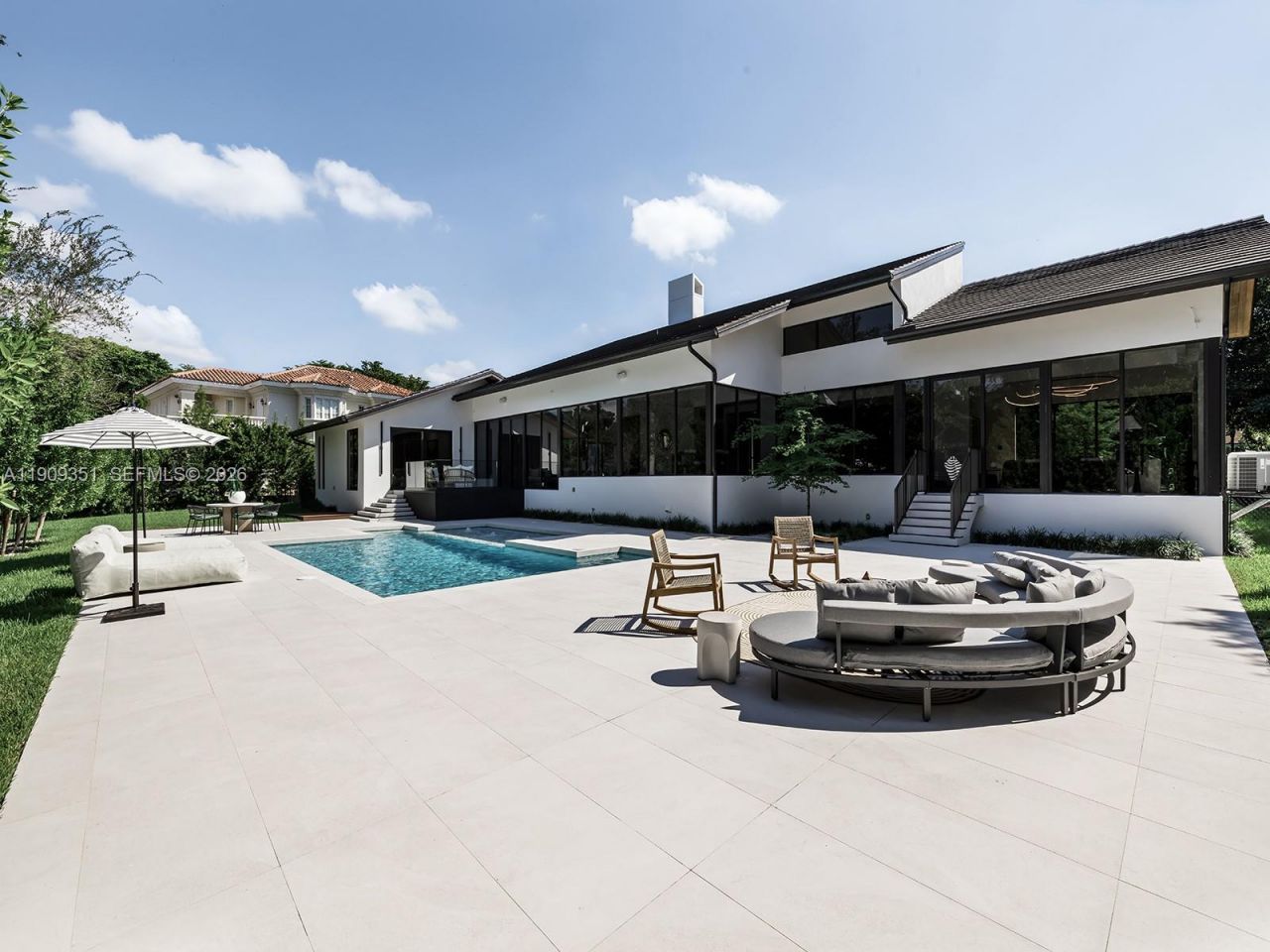 7910 Los Pinos Cir, Coral Gables, FL 33143 Photo
