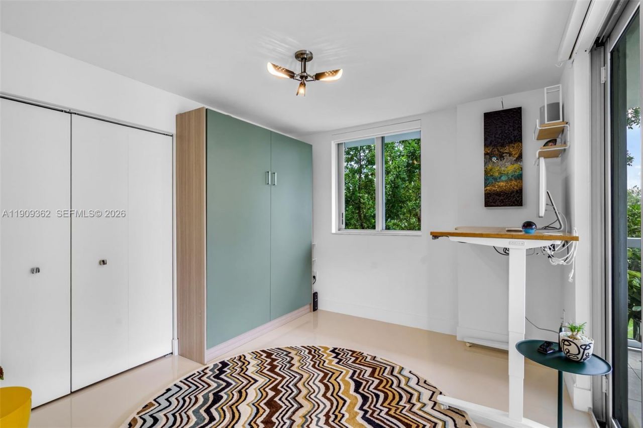 1100 100th St, Unit 401, Bay Harbor Islands, FL 33154 Photo