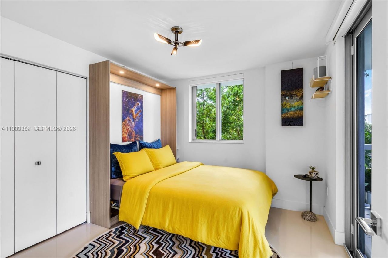 1100 100th St, Unit 401, Bay Harbor Islands, FL 33154 Photo