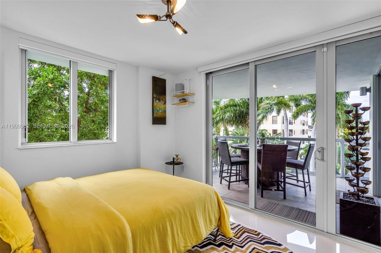 1100 100th St, Unit 401, Bay Harbor Islands, FL 33154 Photo