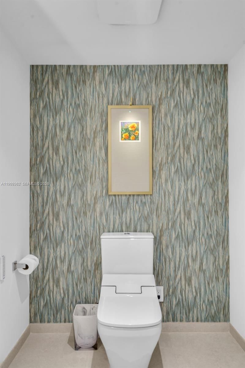 1100 100th St, Unit 401, Bay Harbor Islands, FL 33154 Photo