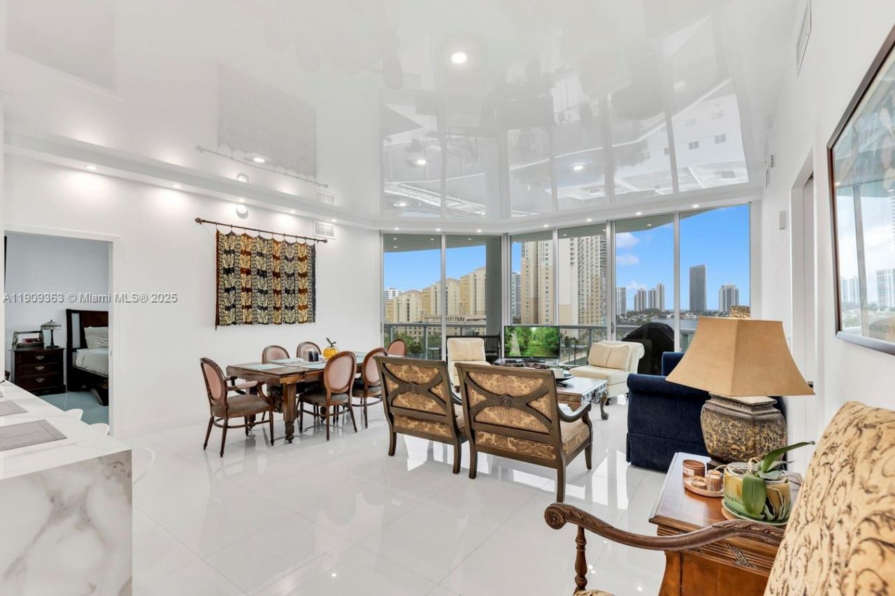 3131 NE 188th St, Unit 2-1004, Aventura, FL 33180 Photo