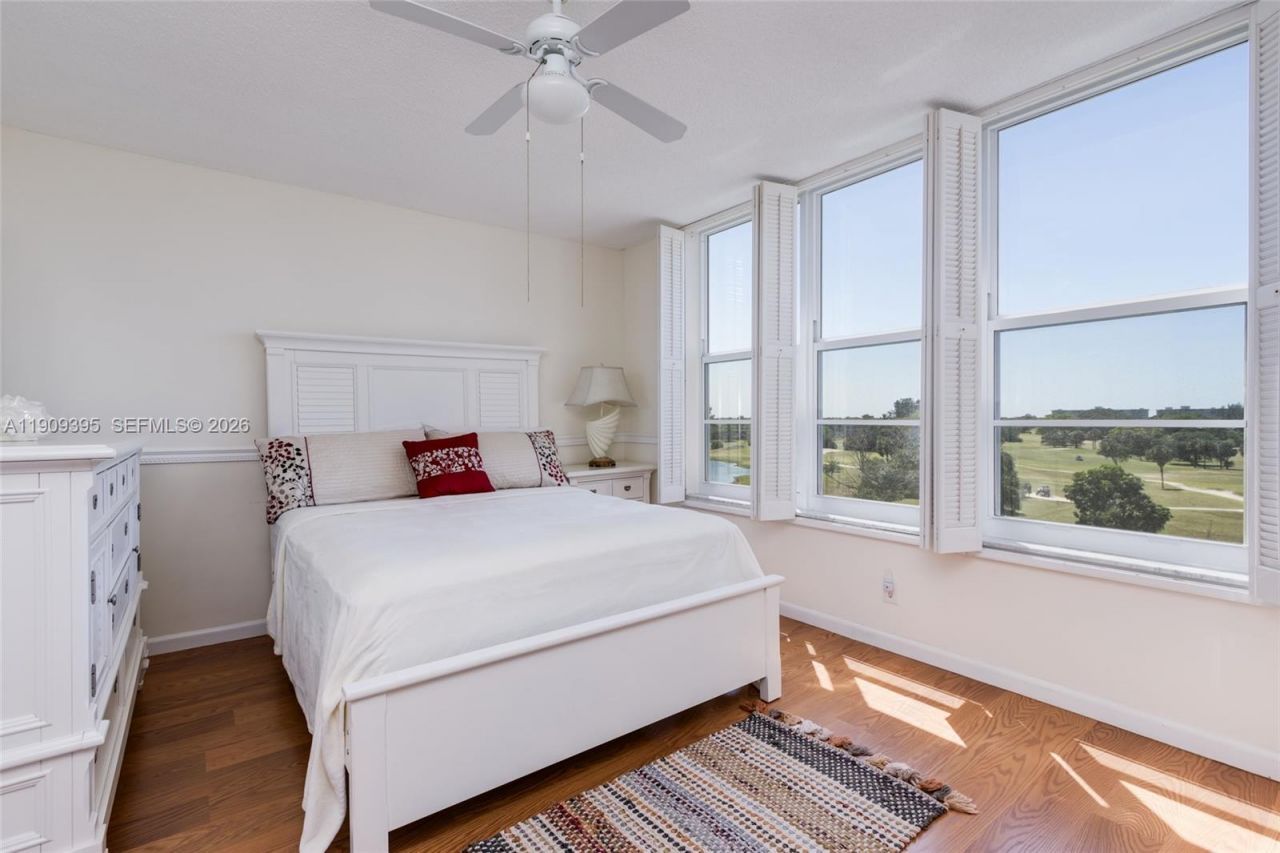 2671 S Course Dr, Unit 506, Pompano Beach, FL 33069 Photo