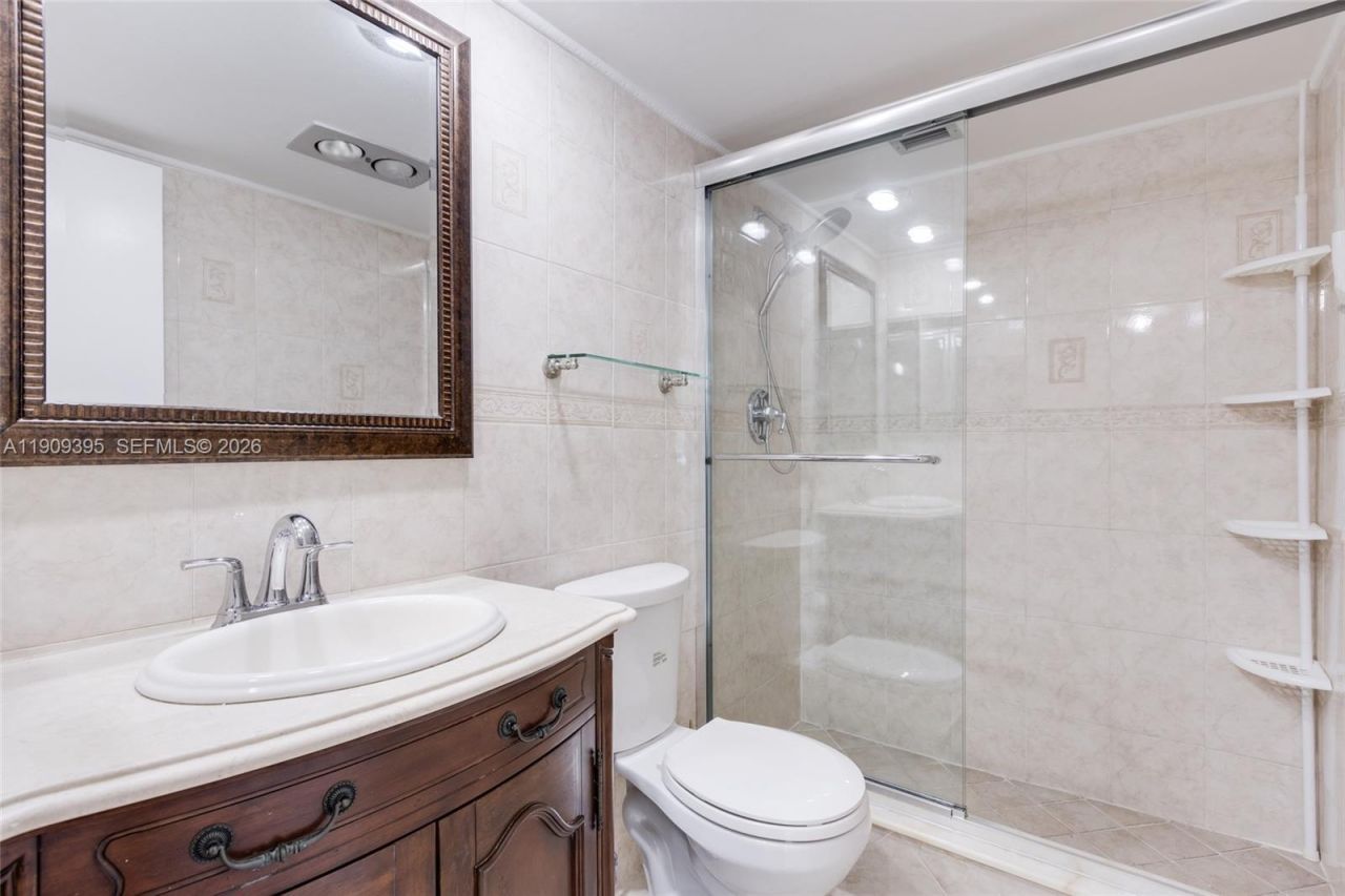 2671 S Course Dr, Unit 506, Pompano Beach, FL 33069 Photo