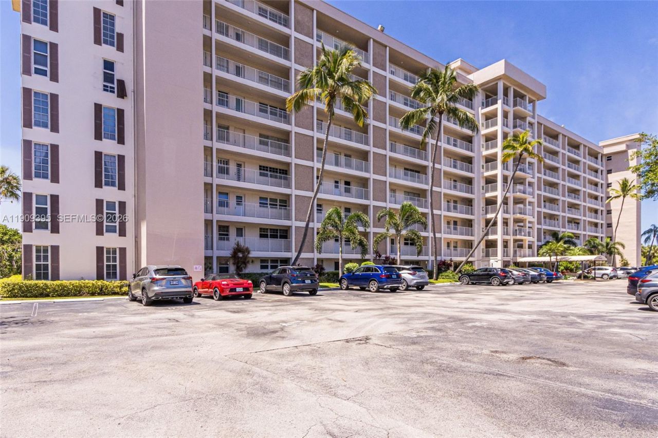 2671 S Course Dr, Unit 506, Pompano Beach, FL 33069 Photo