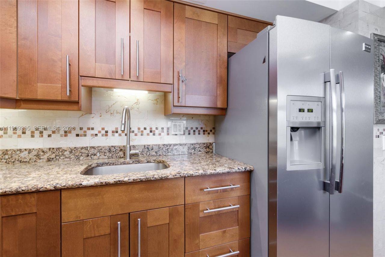 2671 S Course Dr, Unit 506, Pompano Beach, FL 33069 Photo