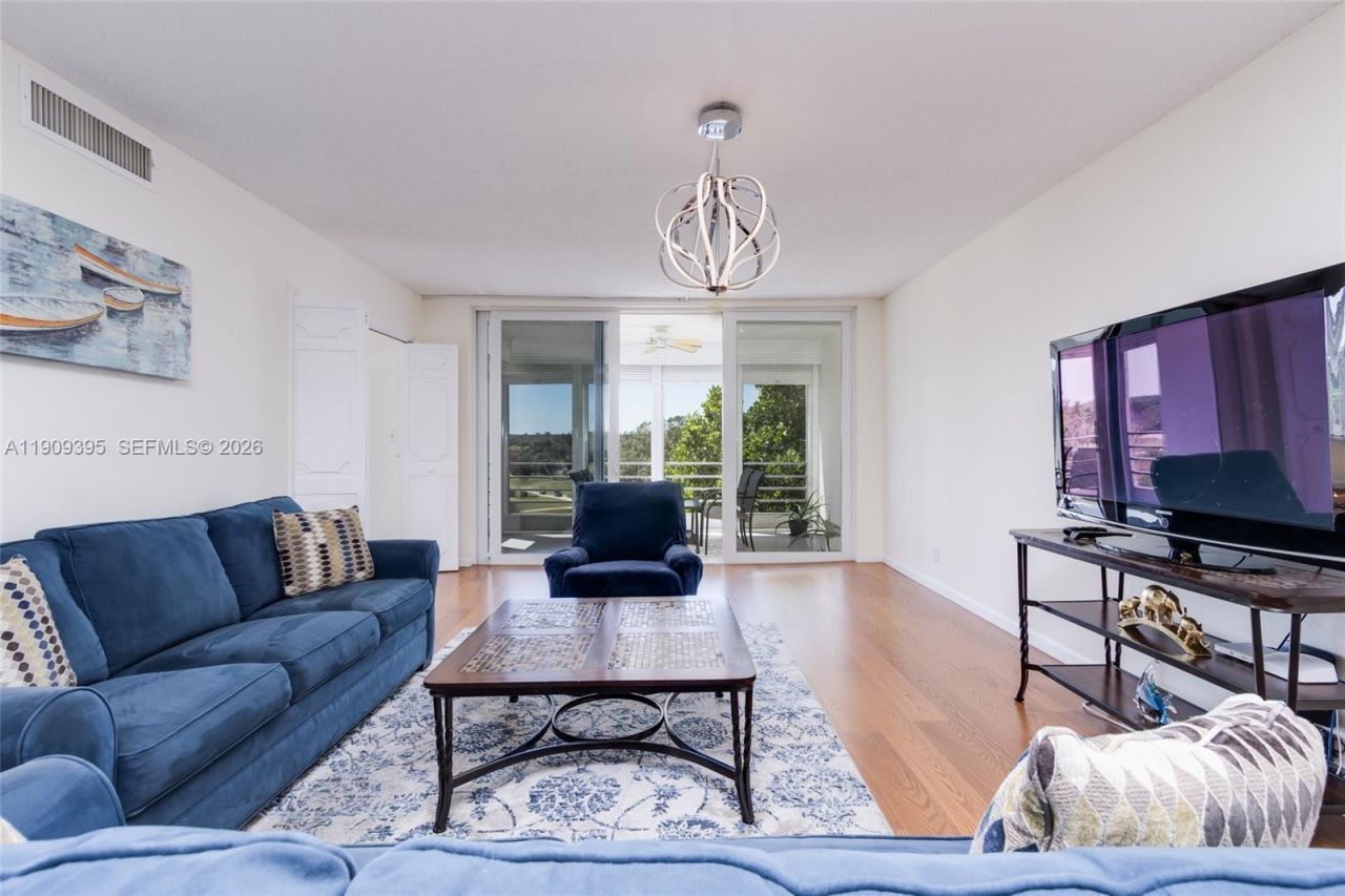 2671 S Course Dr, Unit 506, Pompano Beach, FL 33069 Photo