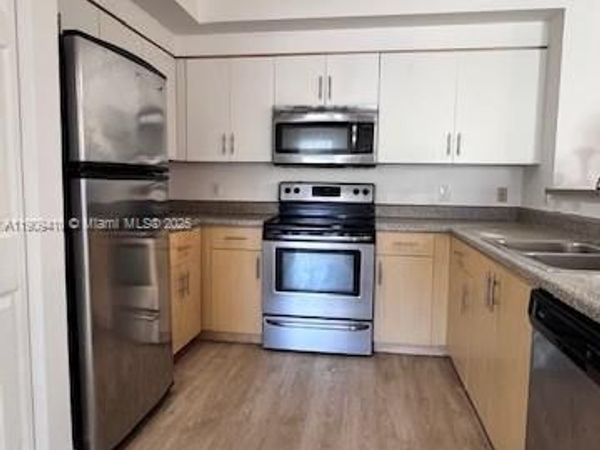 7930 N Nob Hill Rd, Unit 106, Tamarac, FL 33321