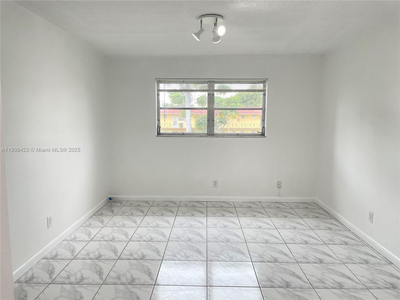 20201 NE 29th Ct, Unit D221, Aventura, FL 33180 Photo