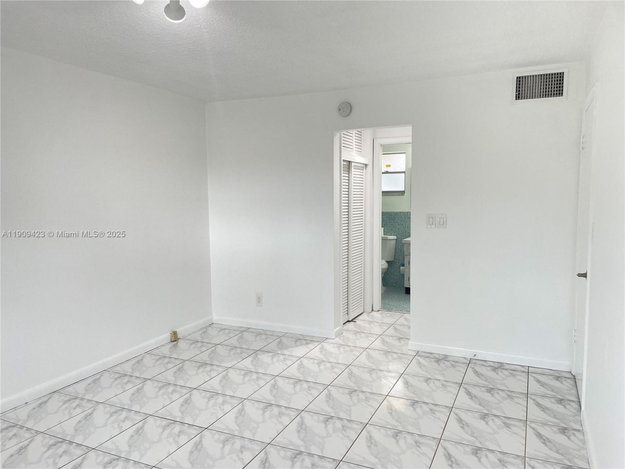 20201 NE 29th Ct, Unit D221, Aventura, FL 33180 Photo