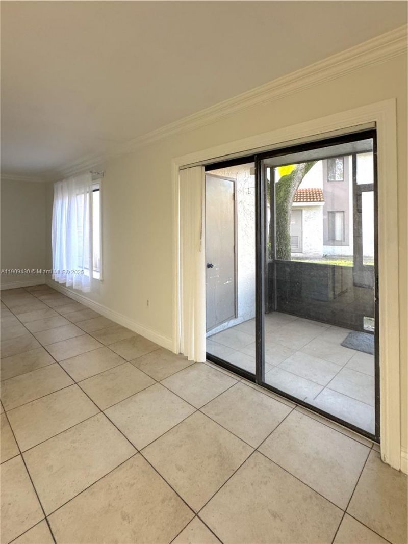 3215 Coral Lake Dr, Unit 3215, Coral Springs, FL 33065 Photo
