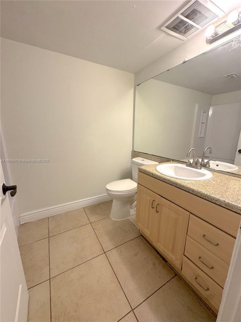 3215 Coral Lake Dr, Unit 3215, Coral Springs, FL 33065 Photo