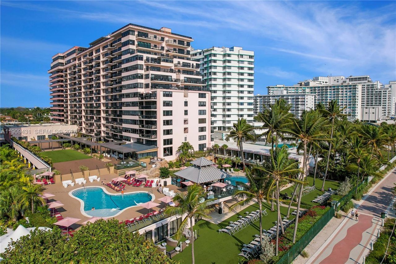 5225 Collins Ave, Unit 1403, Miami Beach, FL 33140 Photo