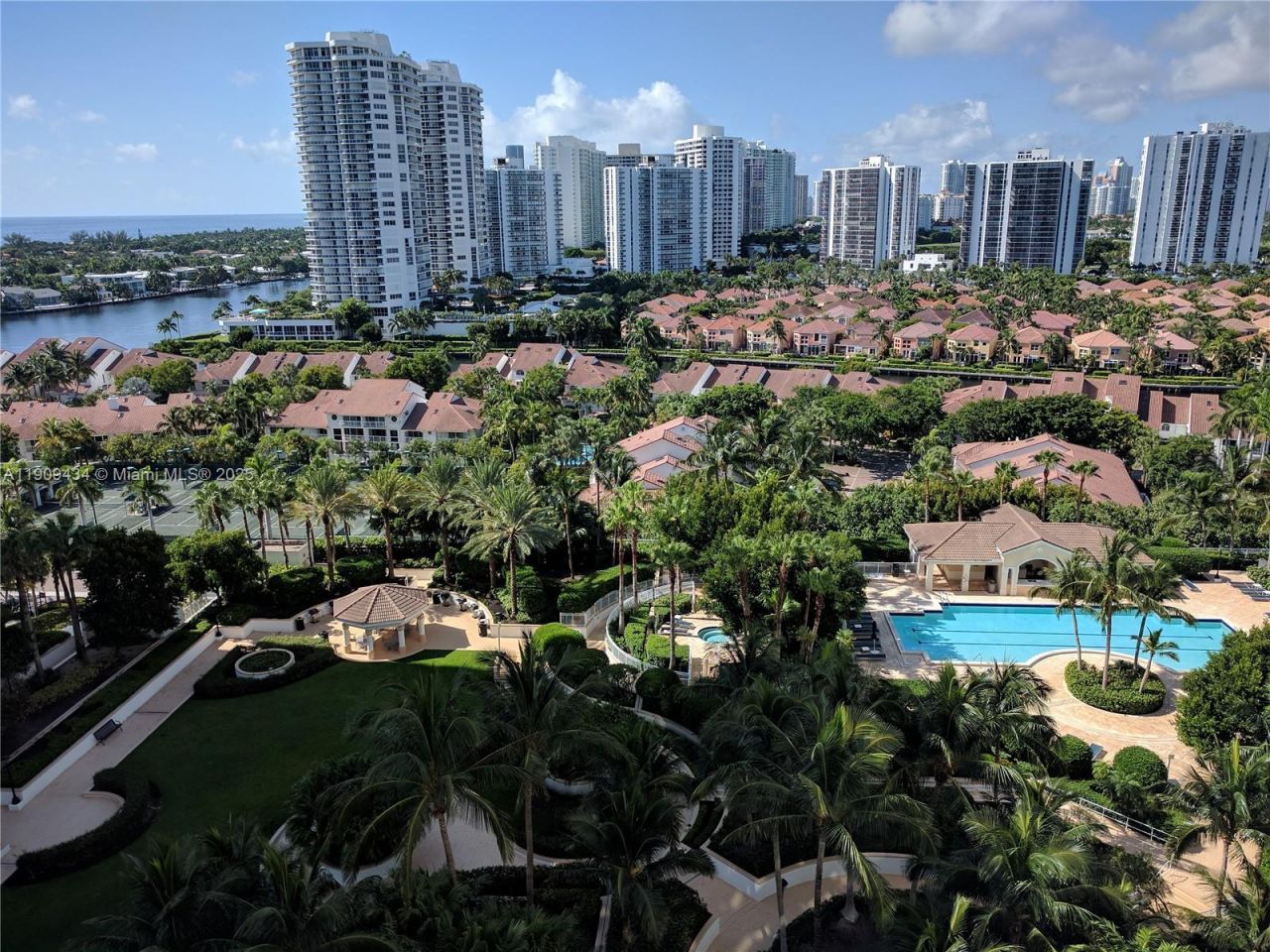 21055 Yacht Club Dr, Unit 1602, Aventura, FL 33180 Photo