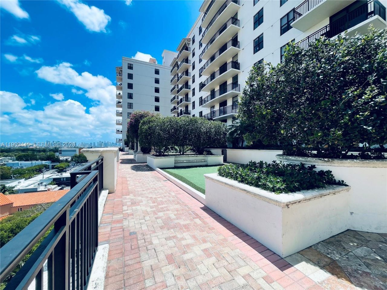 888 S Douglas Rd, Unit 119, Coral Gables, FL 33134 Photo