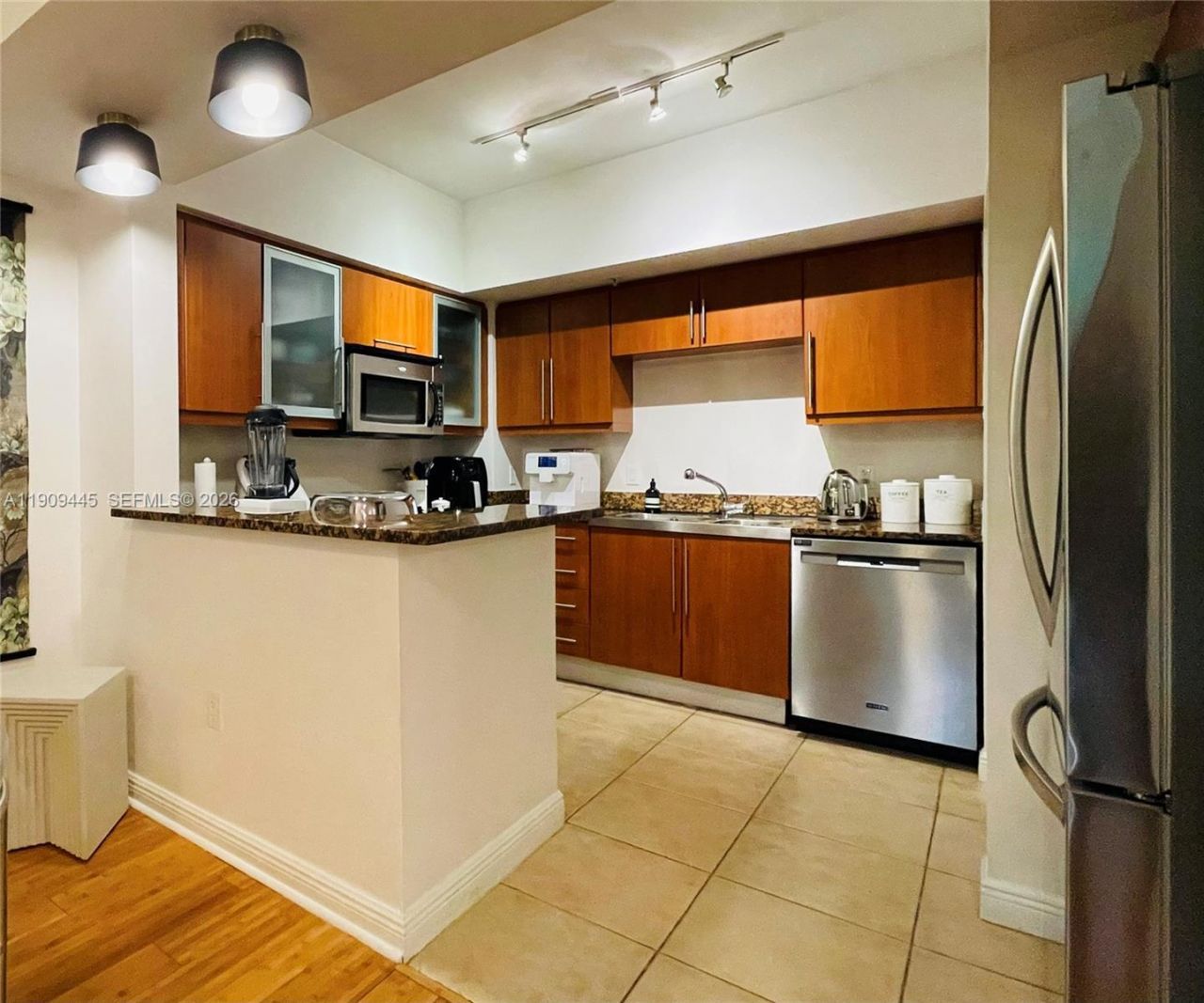 888 S Douglas Rd, Unit 119, Coral Gables, FL 33134 Photo