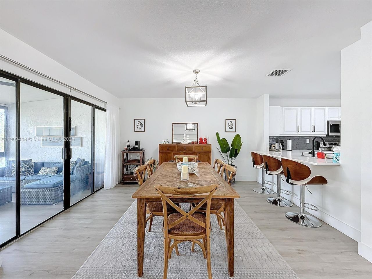 8117 NW 71st Ct, Tamarac, FL 33321 Photo