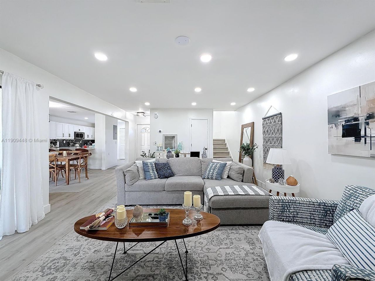 8117 NW 71st Ct, Tamarac, FL 33321 Photo