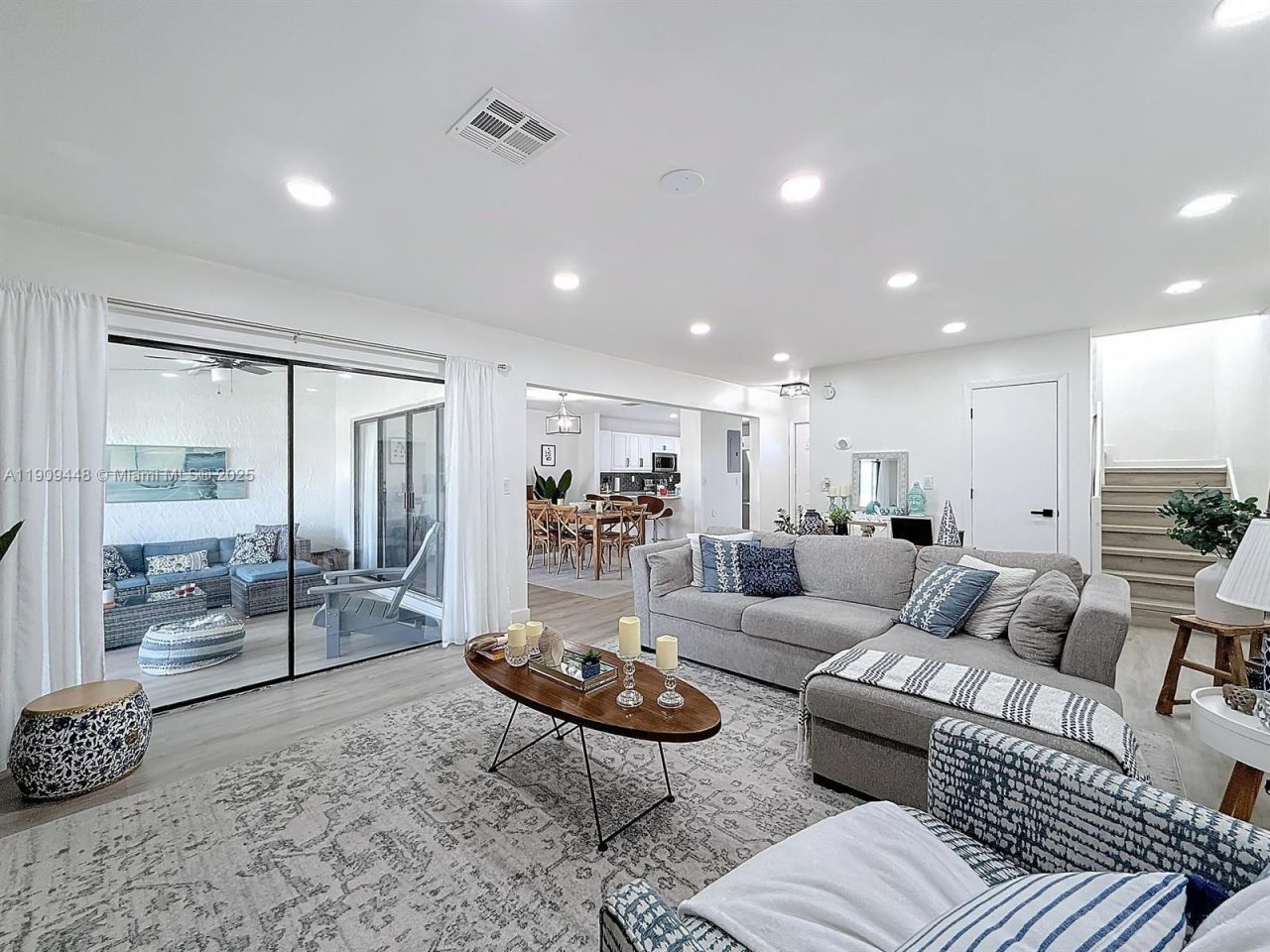 8117 NW 71st Ct, Tamarac, FL 33321 Photo