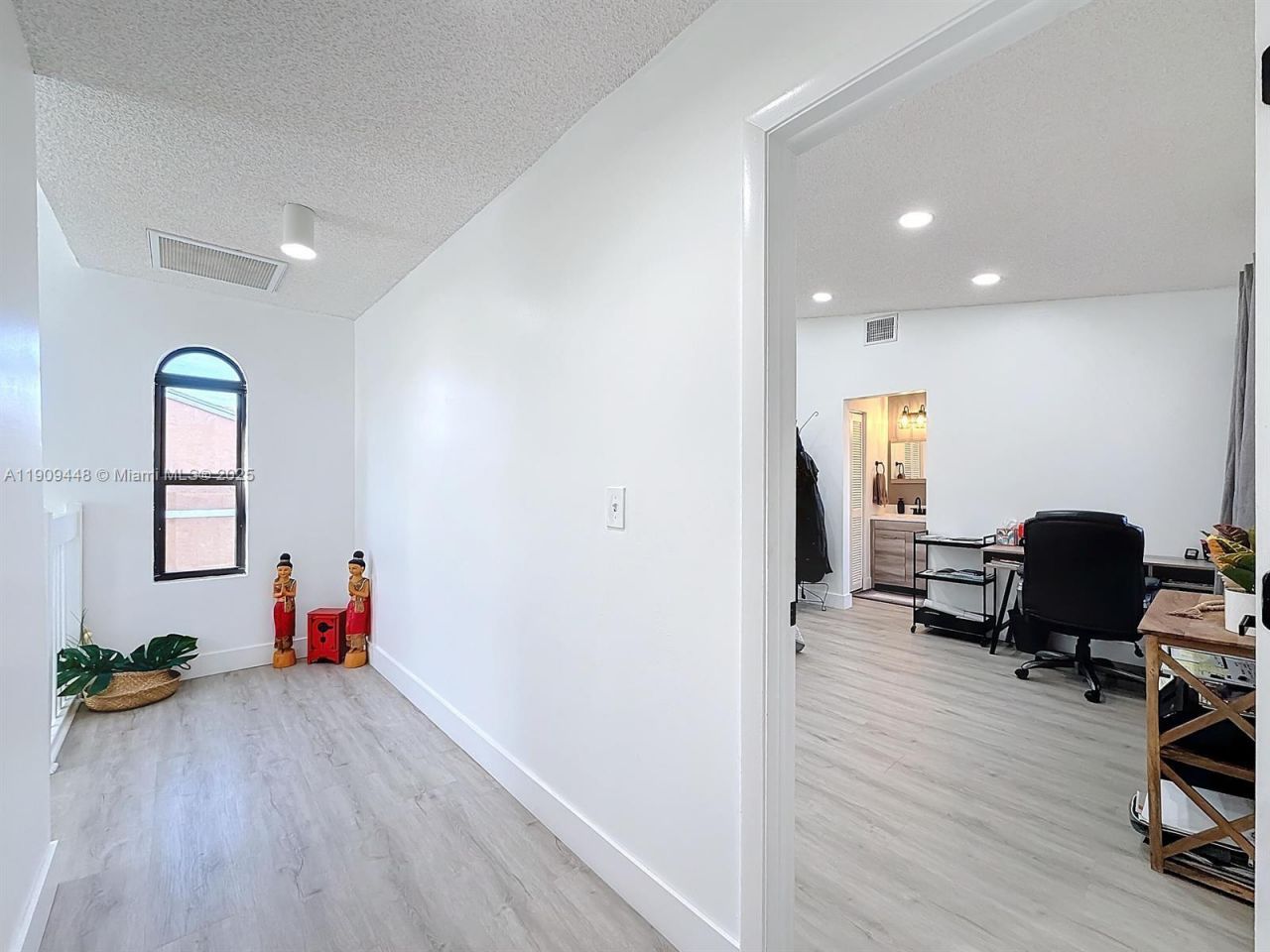 8117 NW 71st Ct, Tamarac, FL 33321 Photo