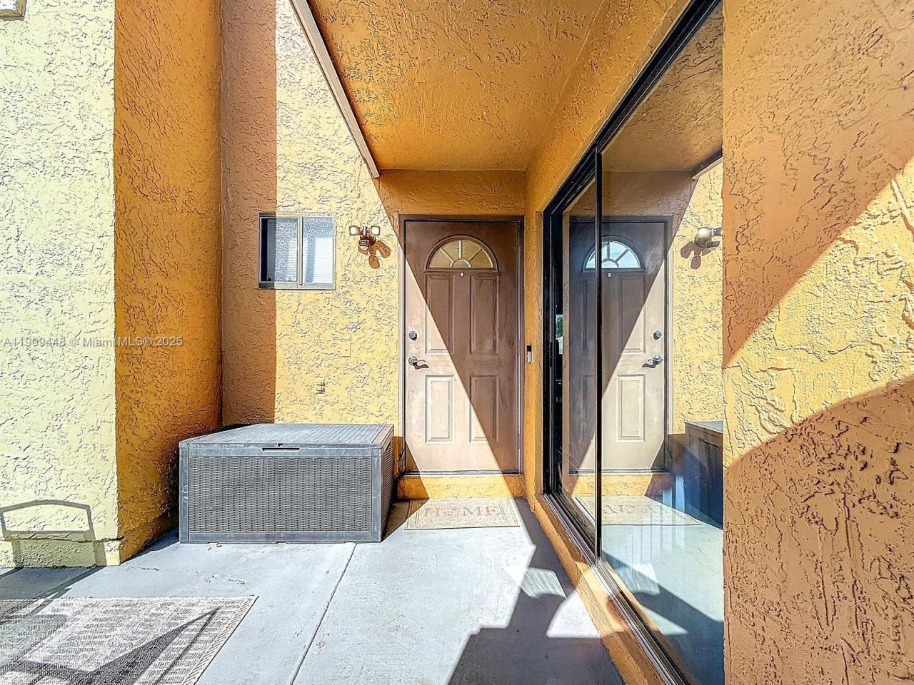 8117 NW 71st Ct, Tamarac, FL 33321 Photo