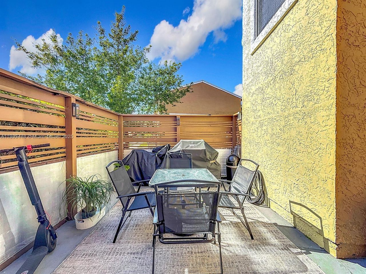 8117 NW 71st Ct, Tamarac, FL 33321 Photo