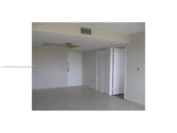 Unit A410, Miami, FL 33193