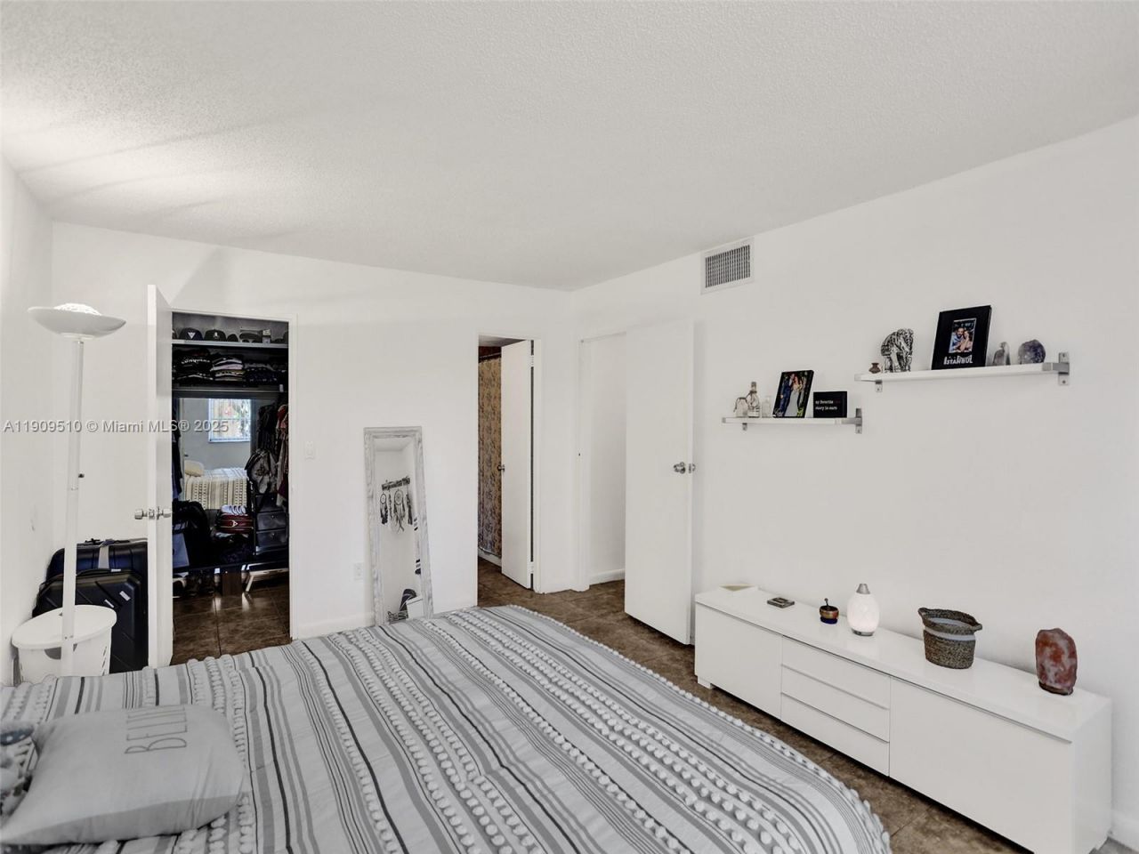 4154 NW 79th Ave, Unit 1D, Doral, FL 33166 Photo