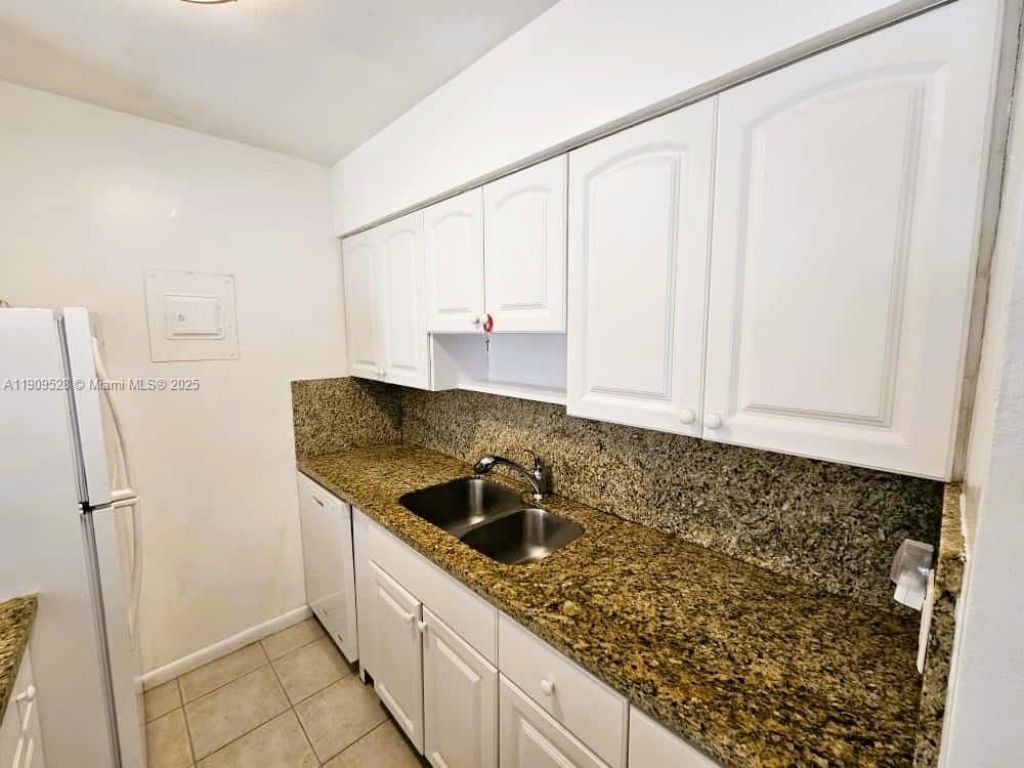 3217 NE 7th Pl, Unit 1, Pompano Beach, FL 33062 Photo