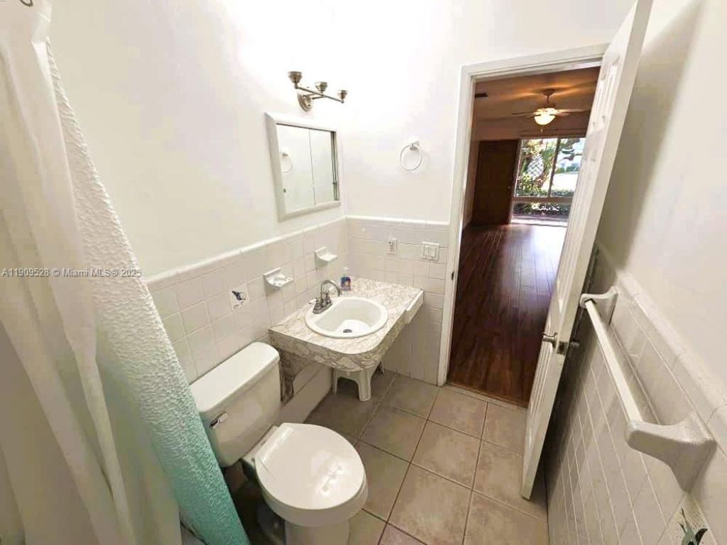 3217 NE 7th Pl, Unit 1, Pompano Beach, FL 33062 Photo