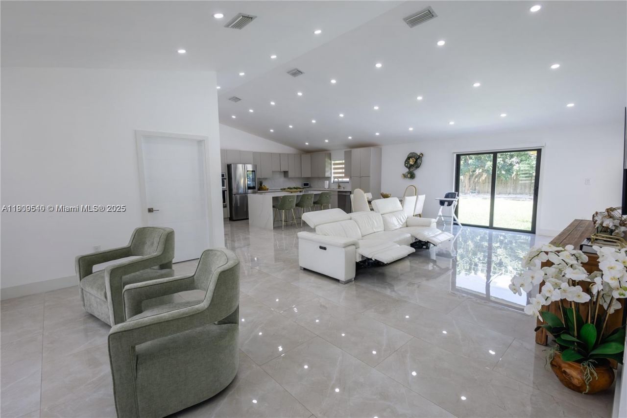 18781 SW 294th Ter, Homestead, FL 33030 Photo