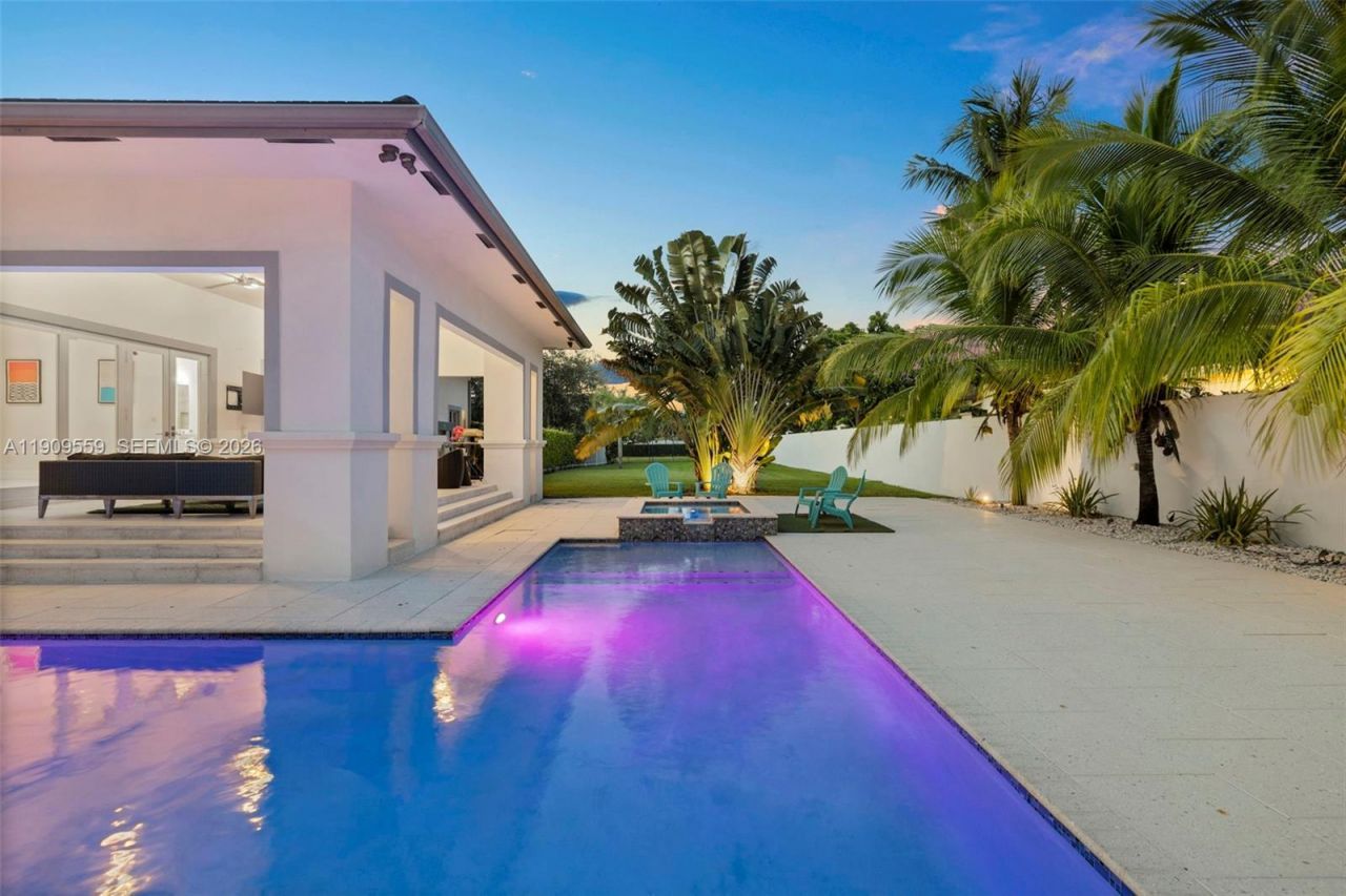 9580 SW 101st Ter, Miami, FL 33176 Photo