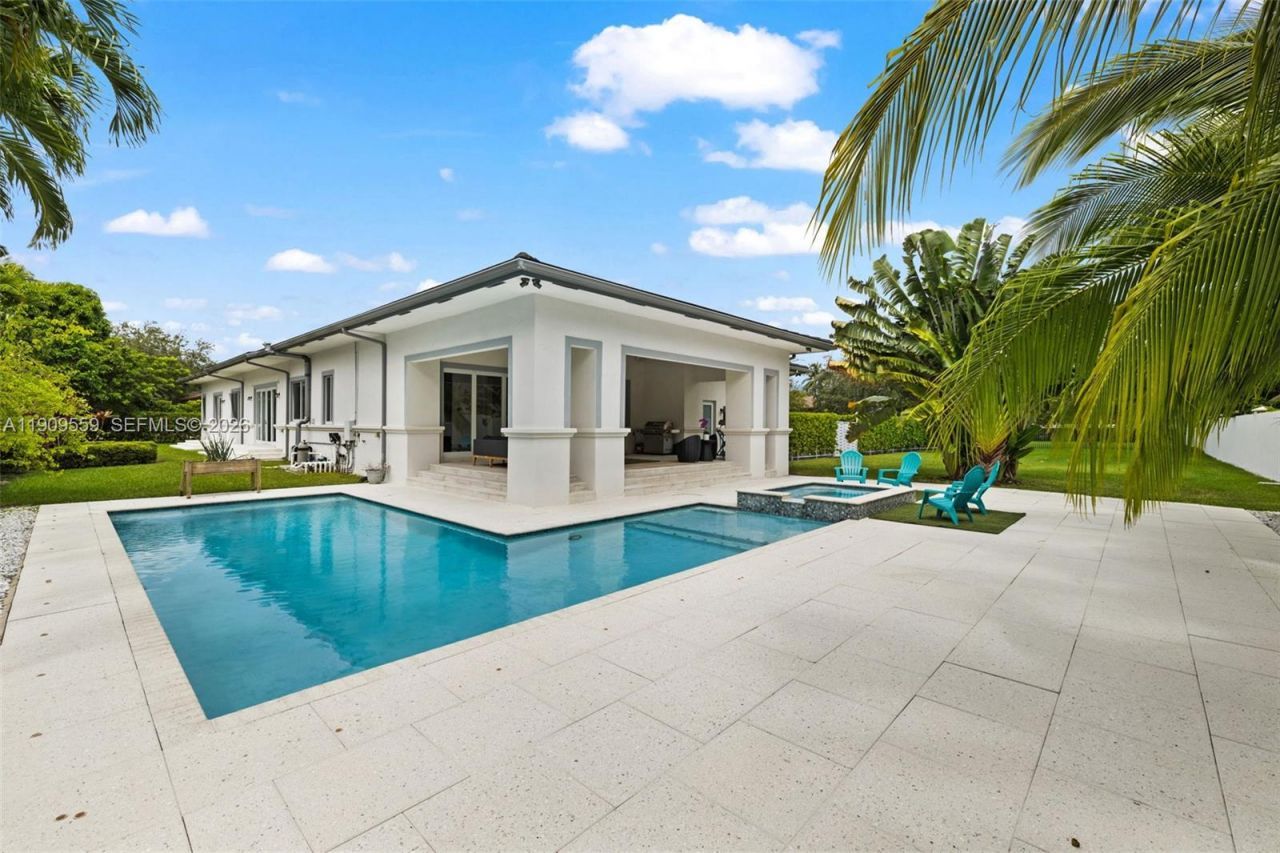 9580 SW 101st Ter, Miami, FL 33176 Photo