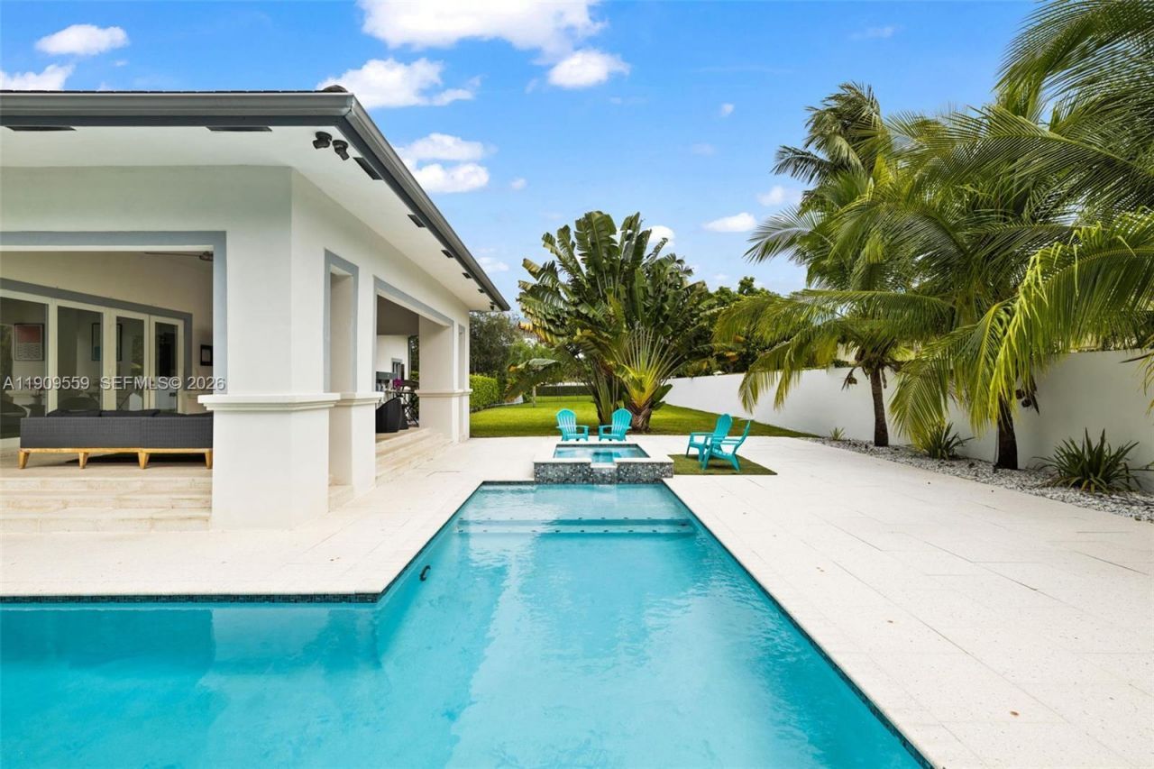 9580 SW 101st Ter, Miami, FL 33176 Photo