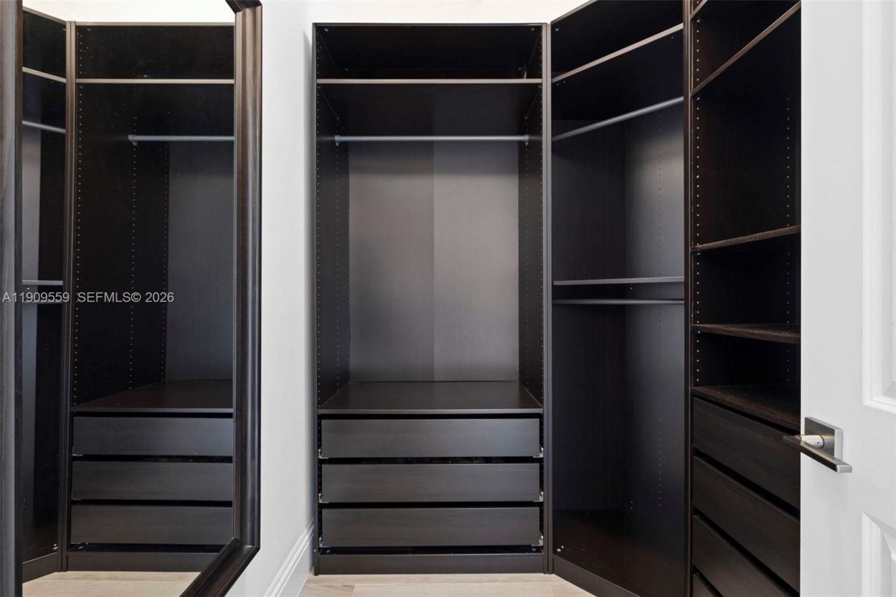 9580 SW 101st Ter, Miami, FL 33176 Photo