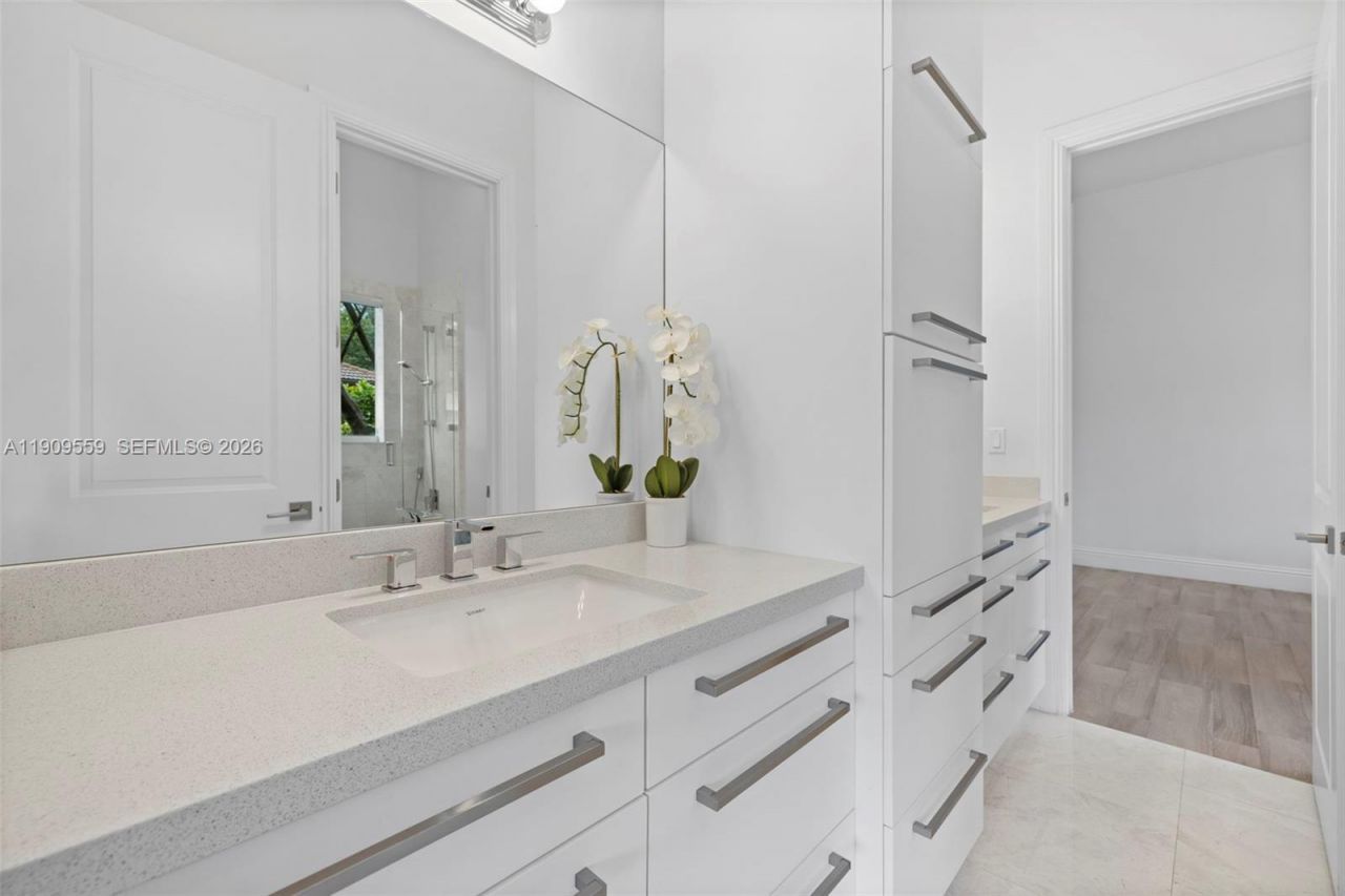 9580 SW 101st Ter, Miami, FL 33176 Photo