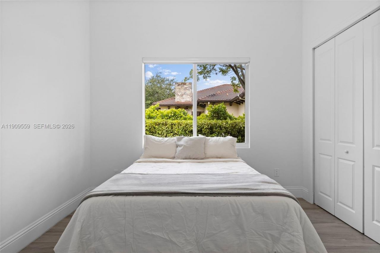 9580 SW 101st Ter, Miami, FL 33176 Photo