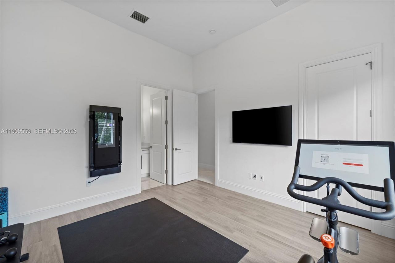 9580 SW 101st Ter, Miami, FL 33176 Photo