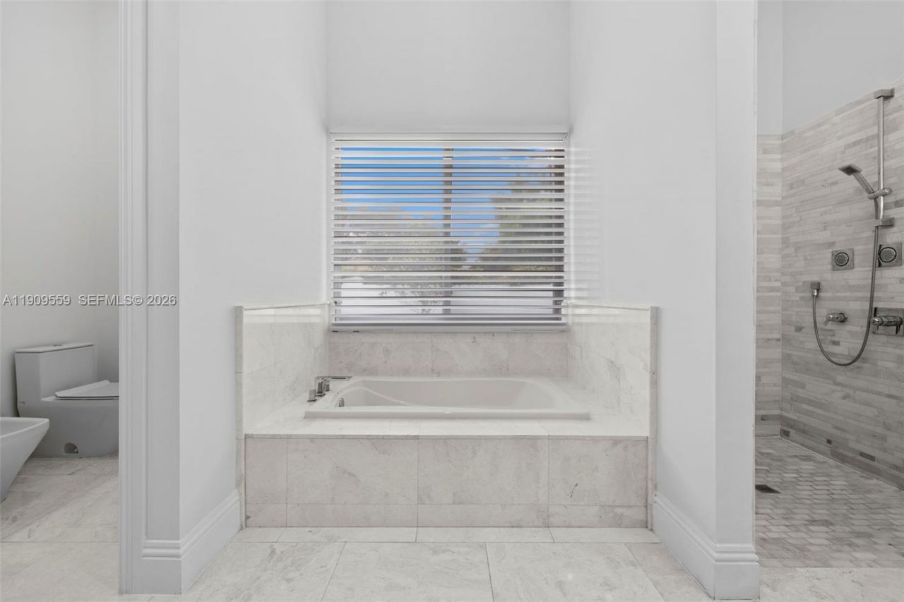 9580 SW 101st Ter, Miami, FL 33176 Photo