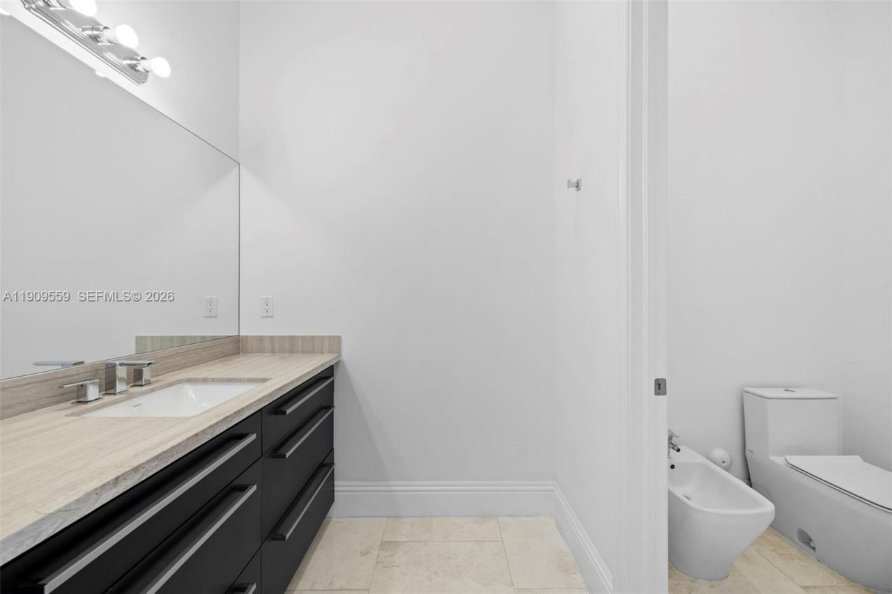 9580 SW 101st Ter, Miami, FL 33176 Photo