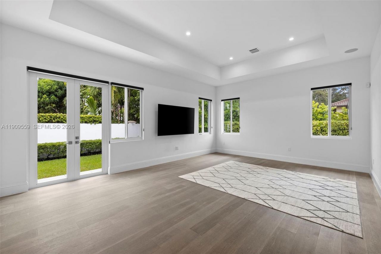 9580 SW 101st Ter, Miami, FL 33176 Photo