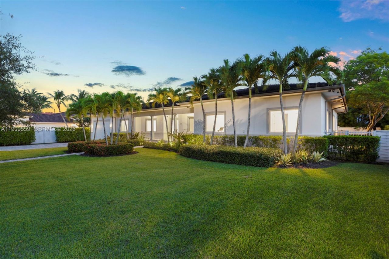 9580 SW 101st Ter, Miami, FL 33176 Photo