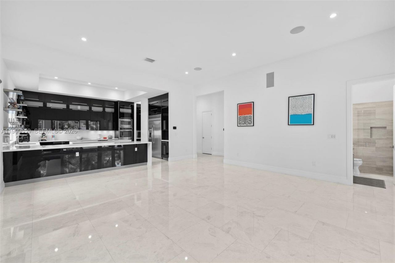 9580 SW 101st Ter, Miami, FL 33176 Photo